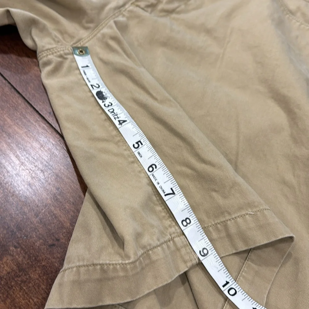 The North Face Men's Beige Flat Front Shorts